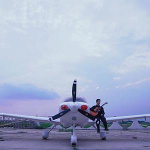 操死亚洲小女人
